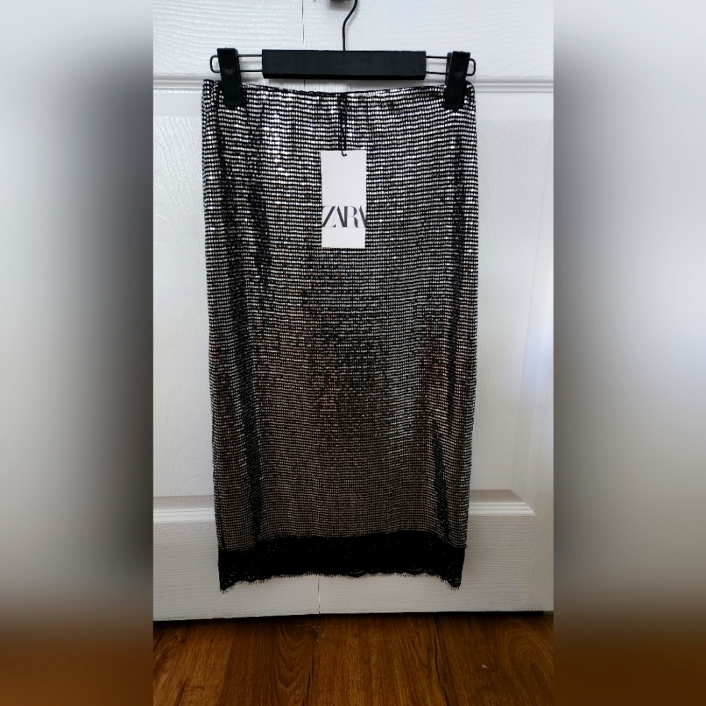 BNWT ZARA SKIRT SIZE S